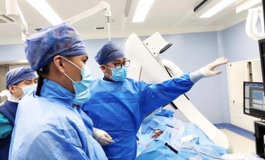 三秦都市報(bào)—慌！慌！慌！七旬大叔選擇這里心不“慌”了