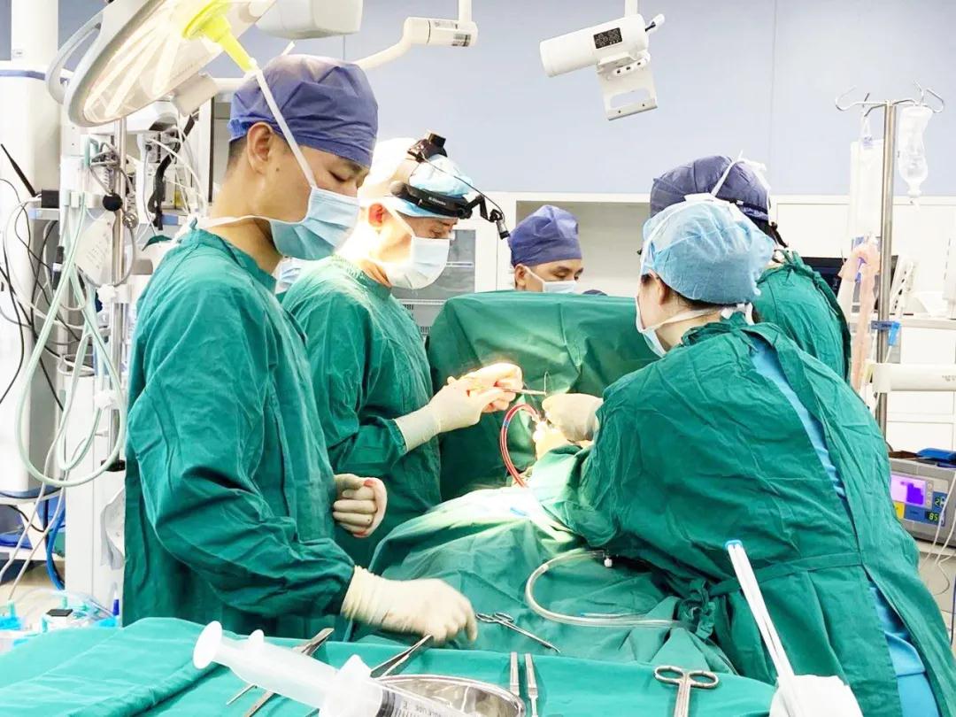 1+1＞2！“一站式”手術(shù)解決肺癌合并風(fēng)濕性心臟病患者病痛