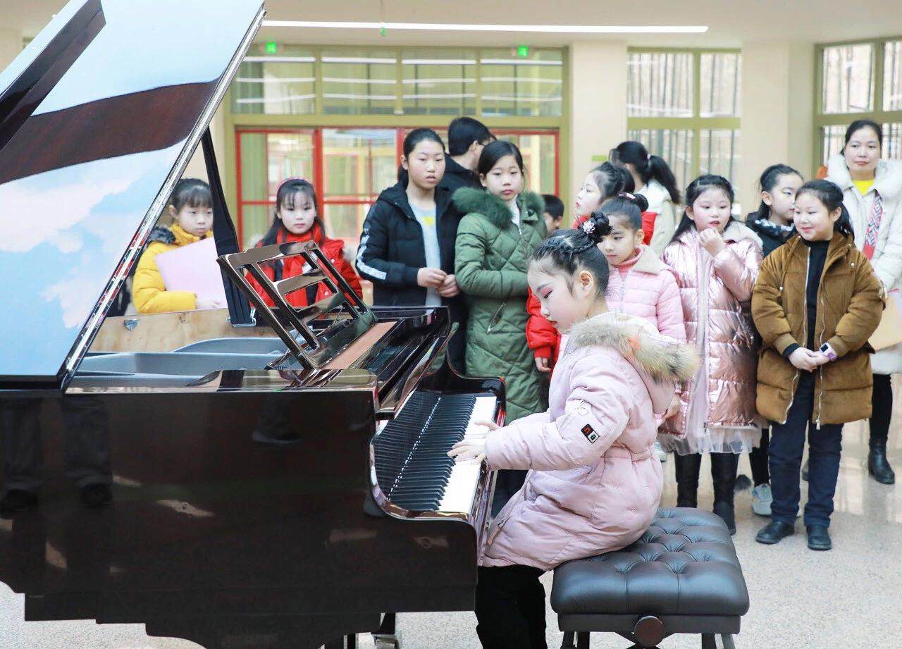 暖心！“小演奏家”走進西安國際醫(yī)學中心醫(yī)院——“寒假健康教育公益行”研學活動之二