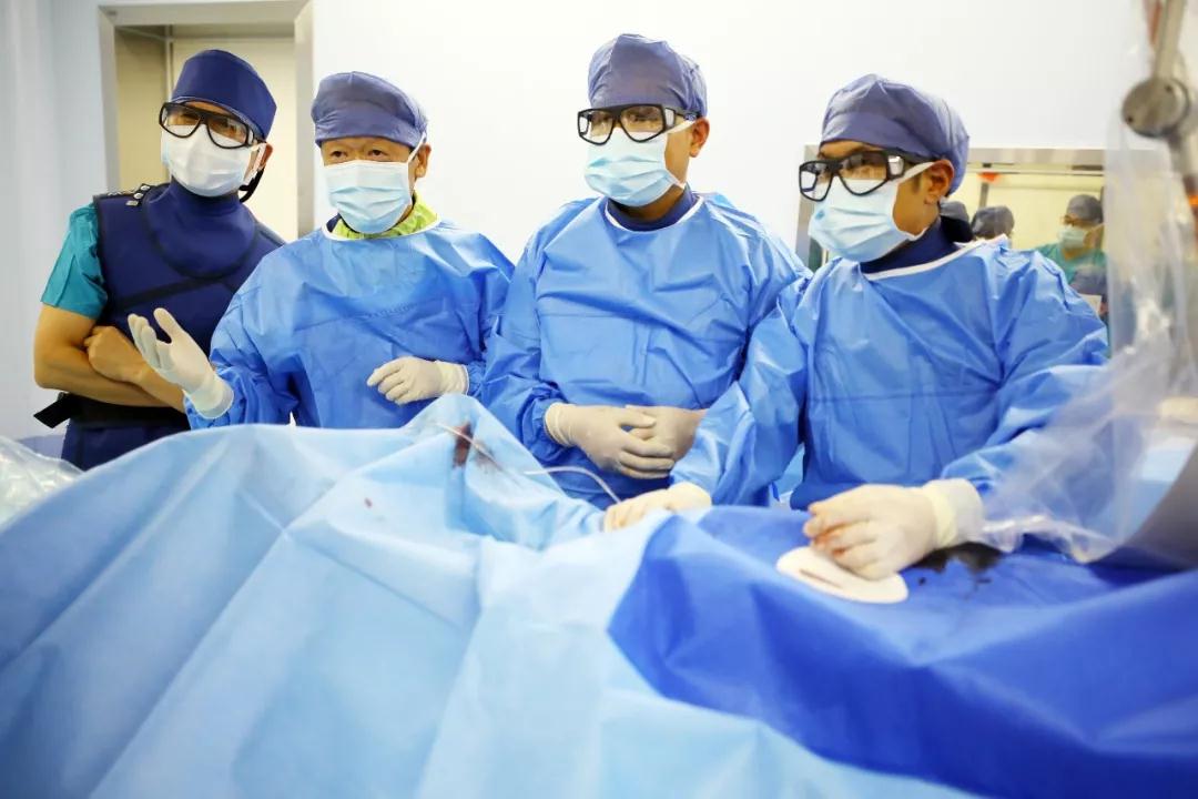 健康時報—專訪|我不是醫(yī)神，我只是個有愛心的醫(yī)生！