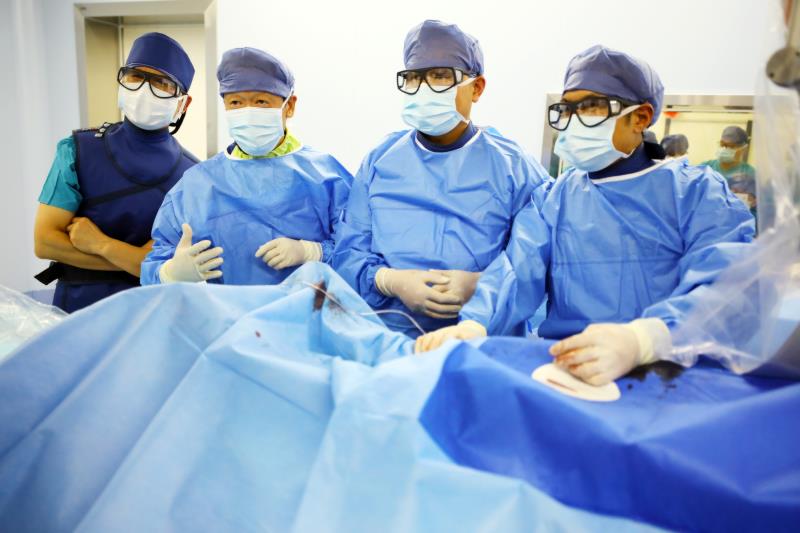 三秦網(wǎng)—別緊張啊，有我們在你放心吧！