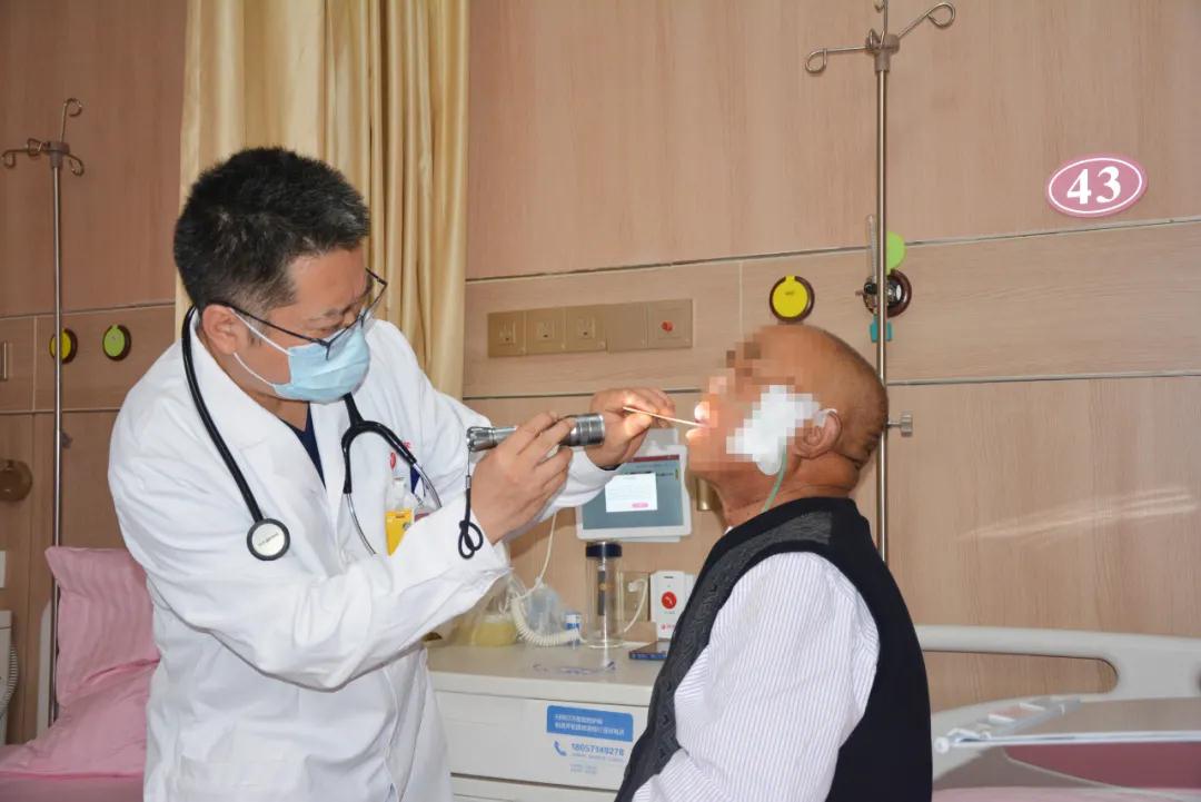 90歲的老爺爺患了腫瘤!放療中心“量身定制”診療方案，病情明顯緩解……