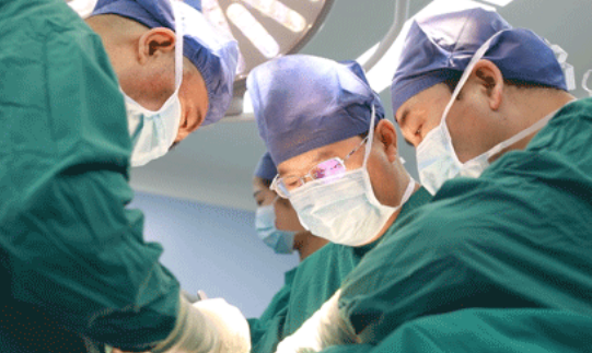 陜西網(wǎng)—世界首例！西安國(guó)際醫(yī)學(xué)中心醫(yī)院骨科完成高難度、高科技3D打印可動(dòng)人工頸椎-椎間盤(pán)復(fù)合體植入術(shù)