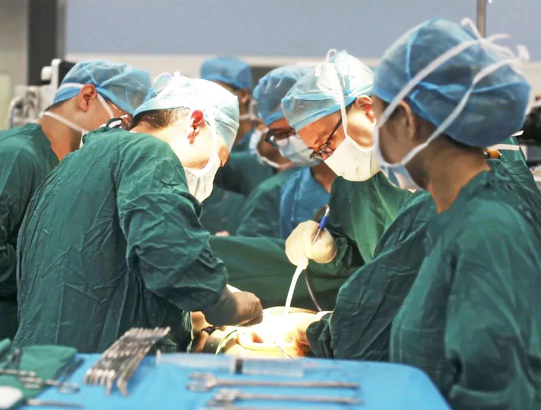 60歲女性，腹圍持續(xù)增大似懷孕10月，原因究竟為何？