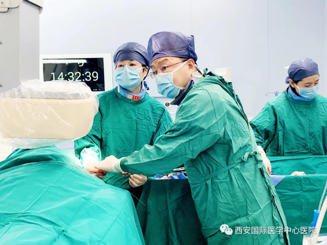 心內(nèi)心外聯(lián)手，為年輕生命保駕續(xù)航