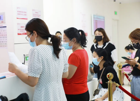 不掛號，解決多個問題，多學科MDT聯(lián)合門診讓更年期女性少跑腿，更安心！