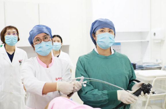 闌尾炎一定要做手術嗎？創(chuàng)傷小、無疤痕……來看看這個安全有效的內鏡治療方法