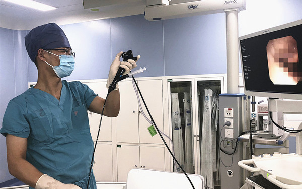 3毫米呼吸空間！歐陽(yáng)海峰團(tuán)隊(duì)極速開(kāi)通狹窄氣道保障患者安全