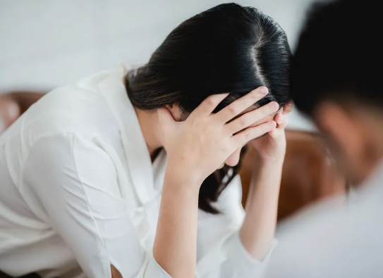 沒食欲、睡眠差、全身乏……這些“長新冠”癥狀有可能是心理疾病撥打96999-3可免費咨詢