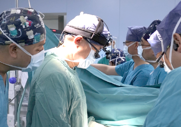 出生1天，草莓大心臟血管錯位，醫(yī)生精雕細琢重獲“心”生