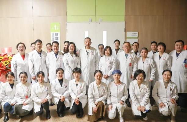 為患者制定個體化用藥方案!西安國際醫(yī)學(xué)中心醫(yī)院精準(zhǔn)用藥檢測實(shí)驗(yàn)室運(yùn)行