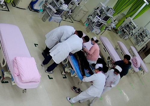 頭、胸、脾、骨……多處損傷 多學(xué)科聯(lián)合完成“生命接力”